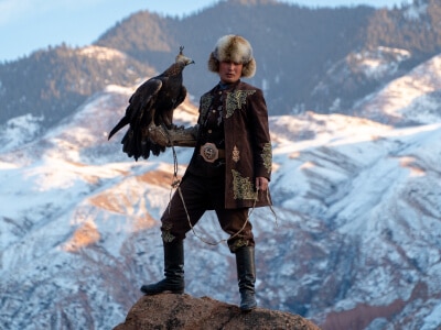 Triff einen der letzten nomadischen Falkner Kirgisistan400x300