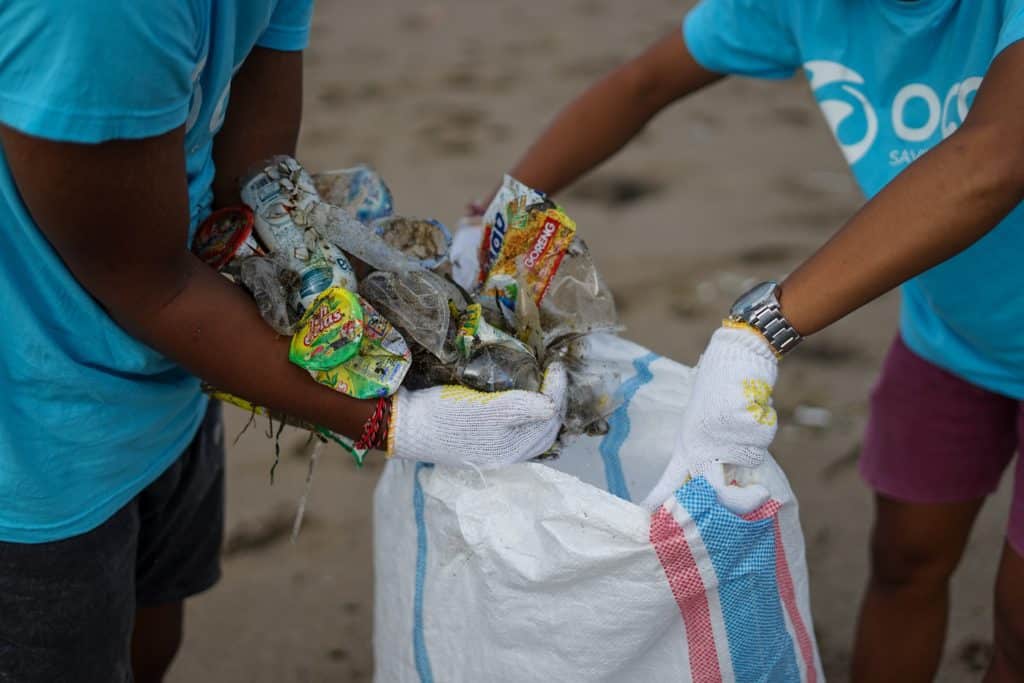 Beach Clean Up Plastic I Ocg Saving The Ocean