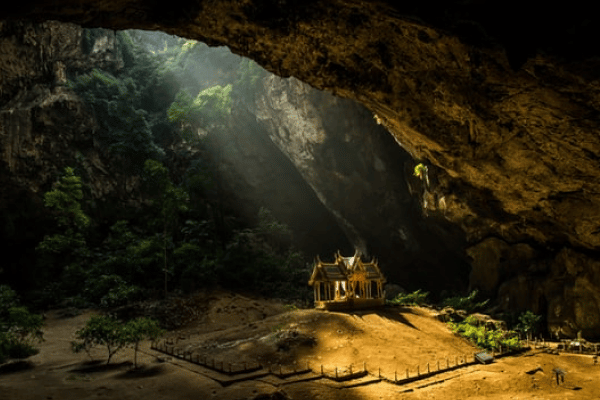 Phraya Nakhon Cave 2