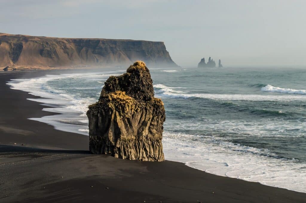 A praia negra é um dos locais de eleição para fotografar na Islândia