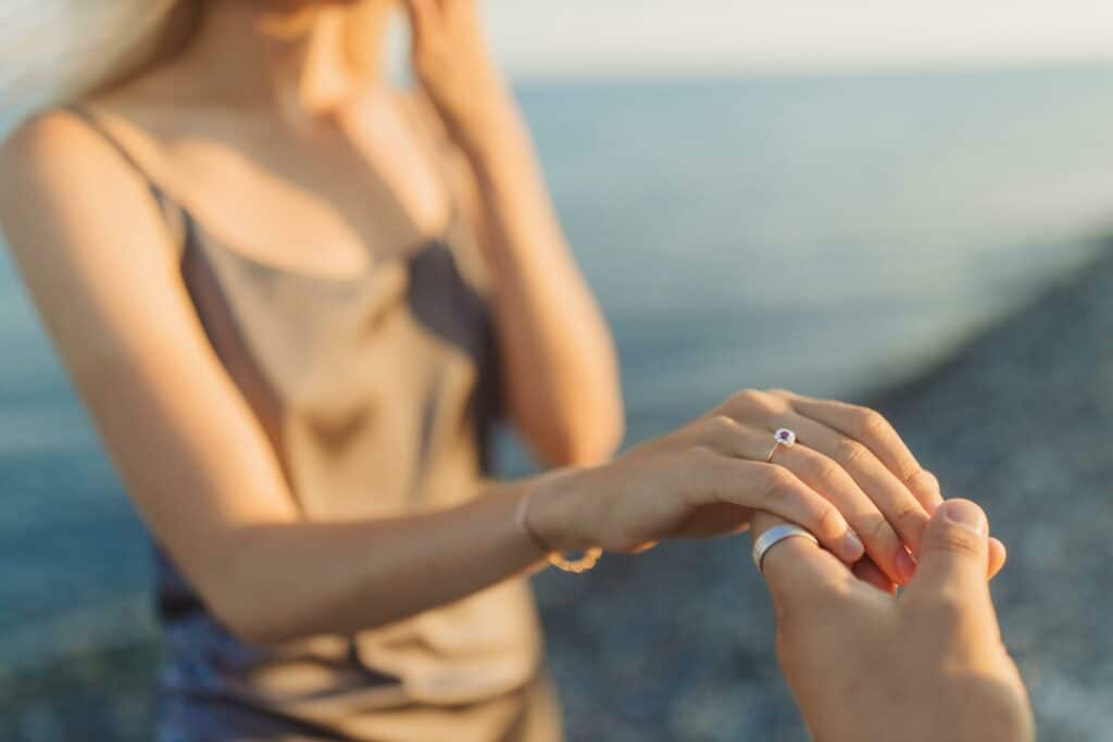 Safety trick - Wedding ring on finger